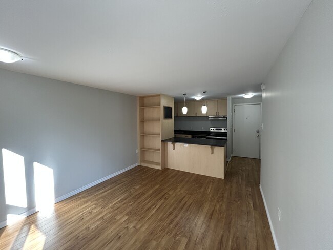 Photo du bâtiment - 5222-5222 Green St