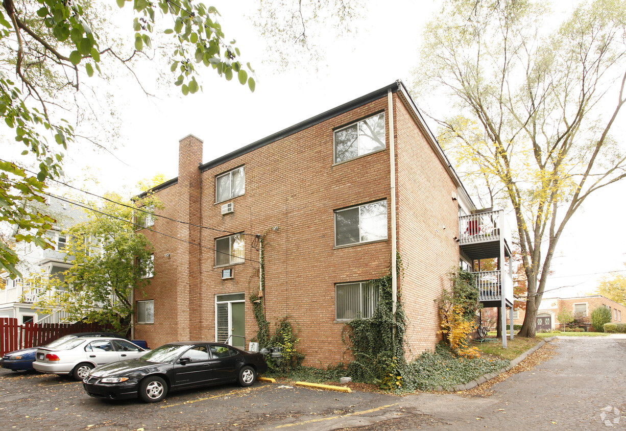 Building Photo - Albert Terrace