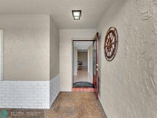 Building Photo - 9160 SW 56th St