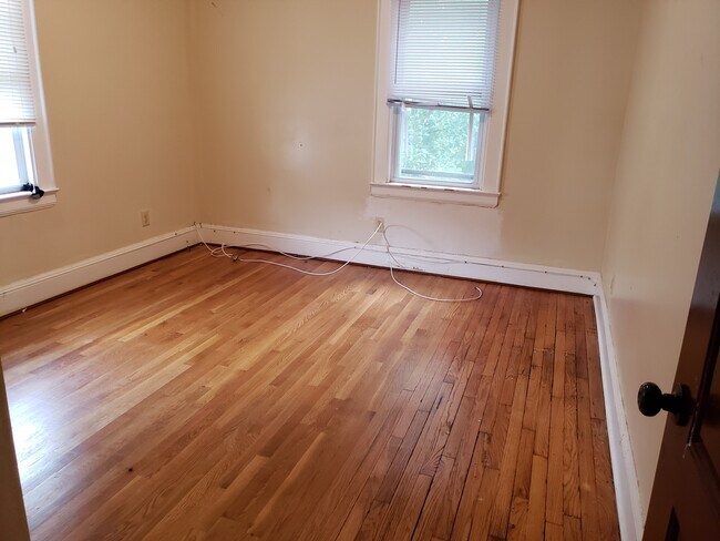 Bedroom 2 - 23 Berkeley St