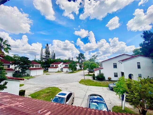 Foto del edificio - 5056 Ernst Ct