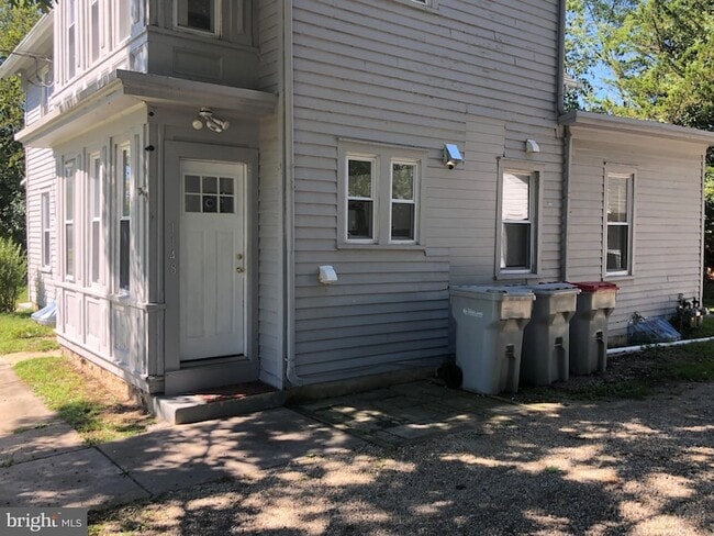 Building Photo - 1148 E Landis Ave