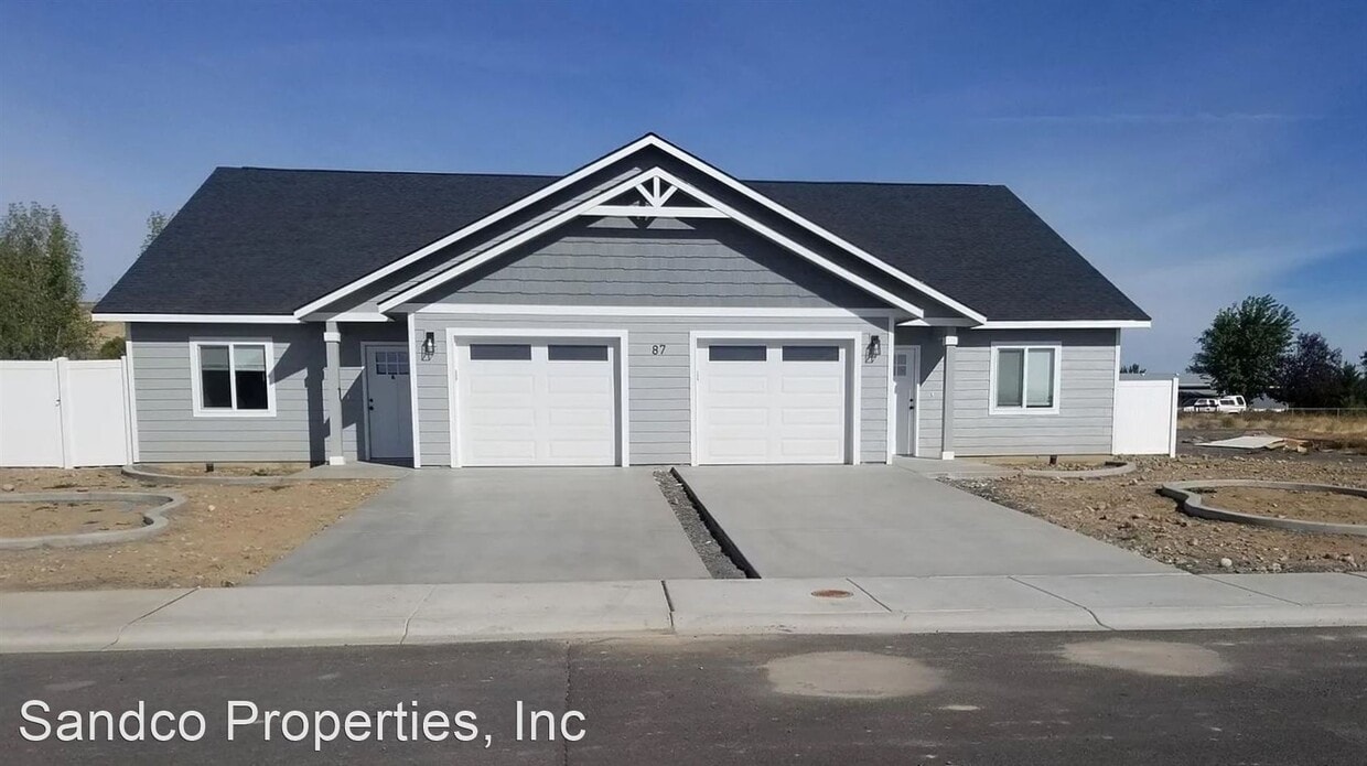 Primary Photo - 3 br, 2 bath House - 87 Grant Drive, Unit "A"