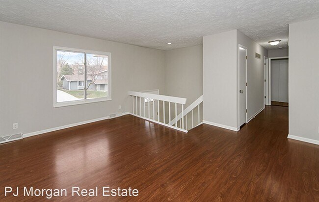 Building Photo - 3 br, 2 bath House - 5811 S 140th Ave