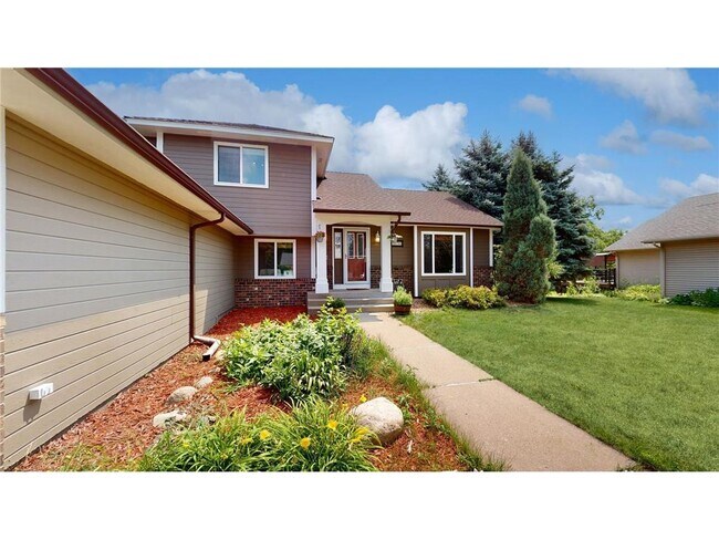 Foto del edificio - 2079 Woodbridge Way