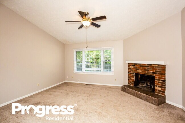 Building Photo - 5723 Ensenada Ave