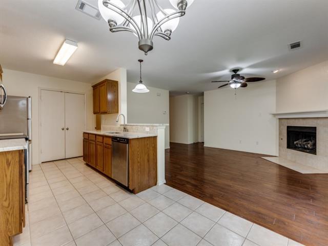 Foto del edificio - 2056 River Birch Ln