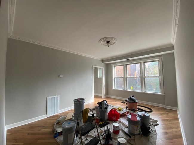 Foto del edificio - 4626 W Lawrence Ave