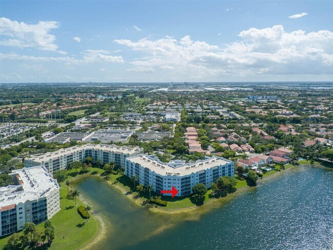 Foto del edificio - 10700 NW 66th St