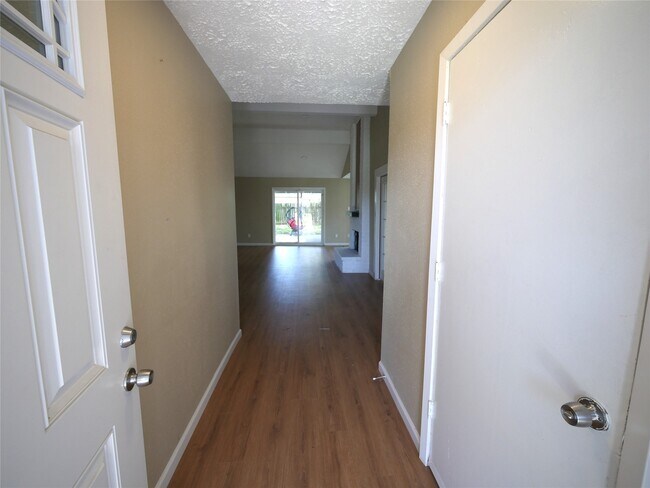 Foto del edificio - 6826 Addicks Clodine Rd