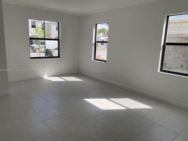 Photo - 10100 SW 228 TERR House