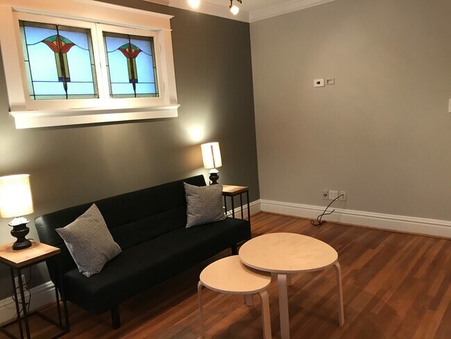 Foto del edificio - 5811 Southwest Ave