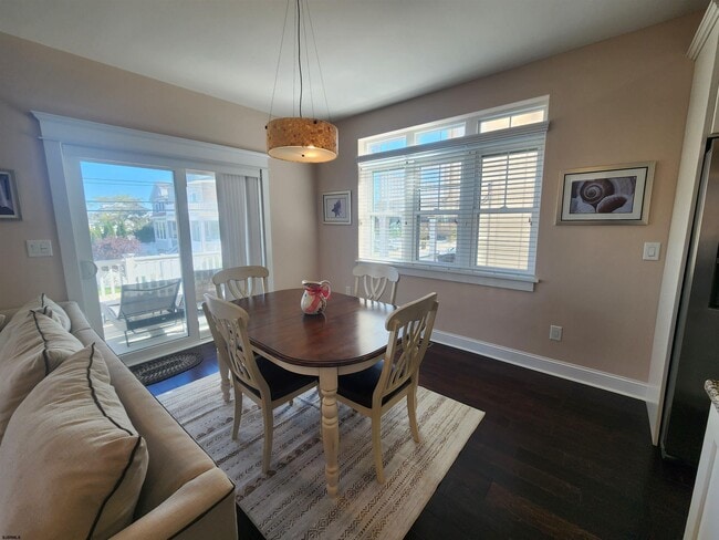 Building Photo - 16 N Decatur Ave