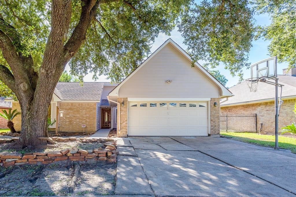 Primary Photo - 14227 Whitecross Dr