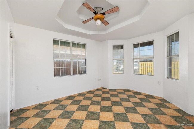 Foto del edificio - 6410 S Blanca Ln