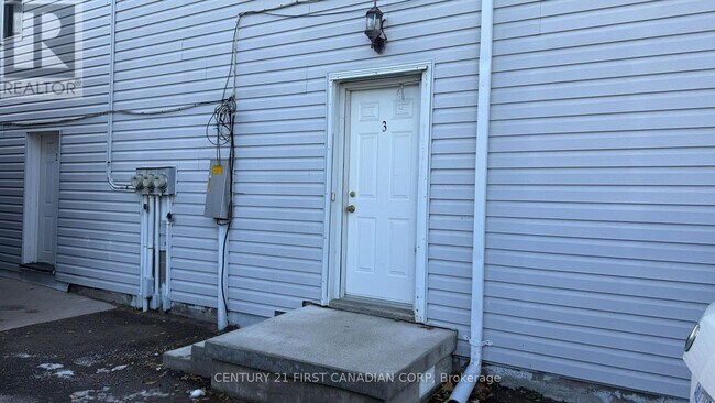 Photo du bâtiment - 1072 Dundas St