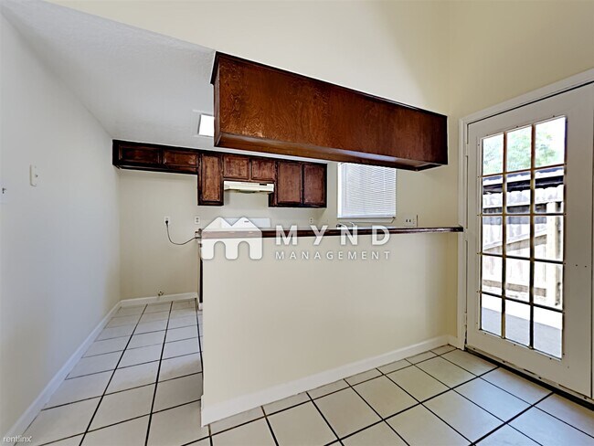 Foto del edificio - 2003 Country Village Blvd