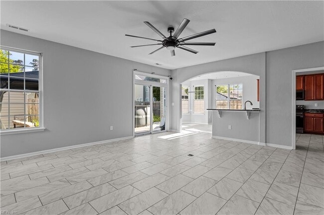 Building Photo - 2409 Apiary Ct