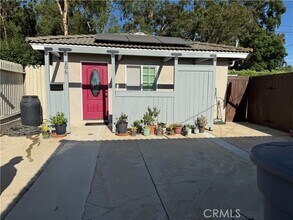 Building Photo - 204 S Starglen Dr