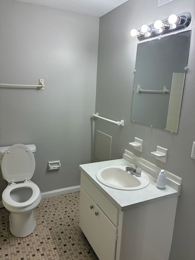 Interior Photo - Minor Lane