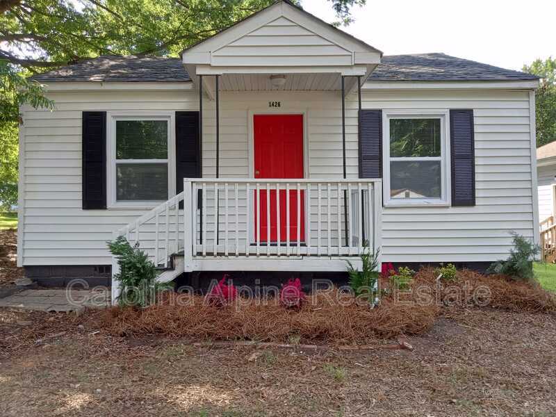 Primary Photo - 1426 Beechwood Dr