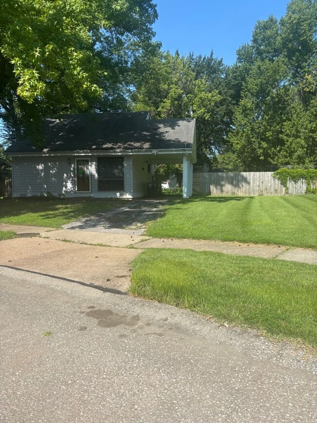 Building Photo - 2807 Shadowcreek Dr