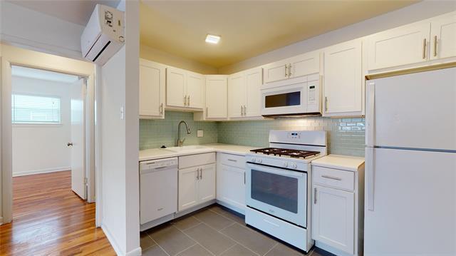 Foto principal - 2405 Abrams Rd