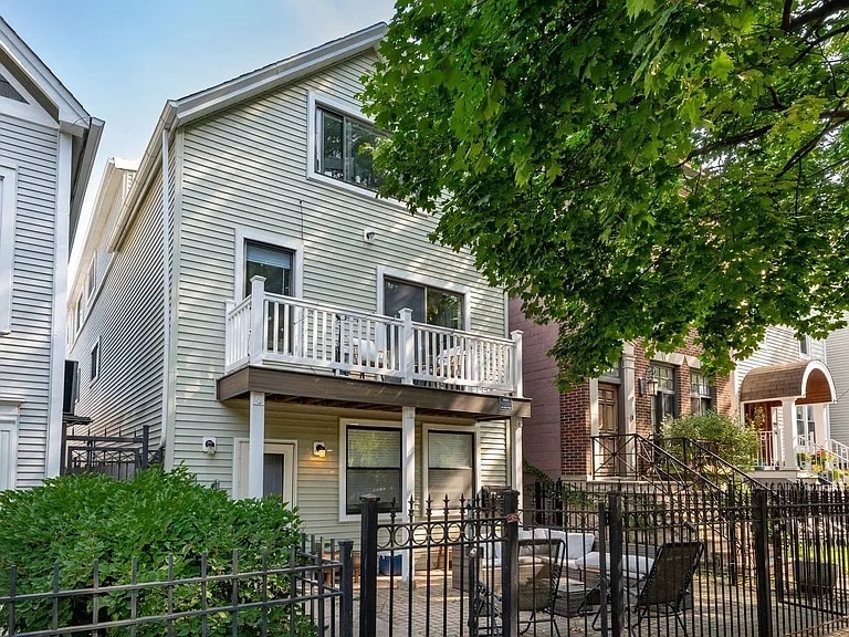 Foto principal - 1224 W Oakdale Ave