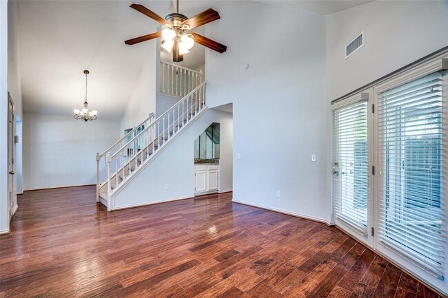 Foto del edificio - 17820 Windflower Way