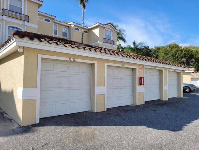 Foto del edificio - 673 Sandy Neck Ln