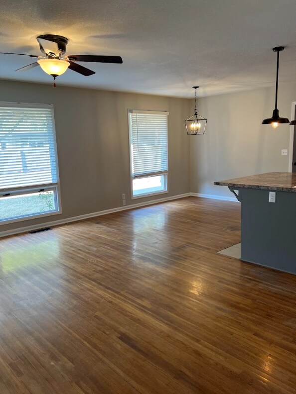Foto del edificio - 865 N Country Acres Ave