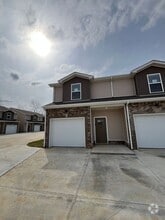 Building Photo - 3385 Polly Dr