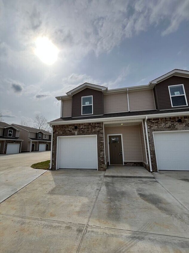 Foto principal - 3385 Polly Dr