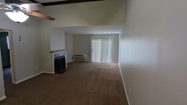 Building Photo - MN Cedar Village (833)