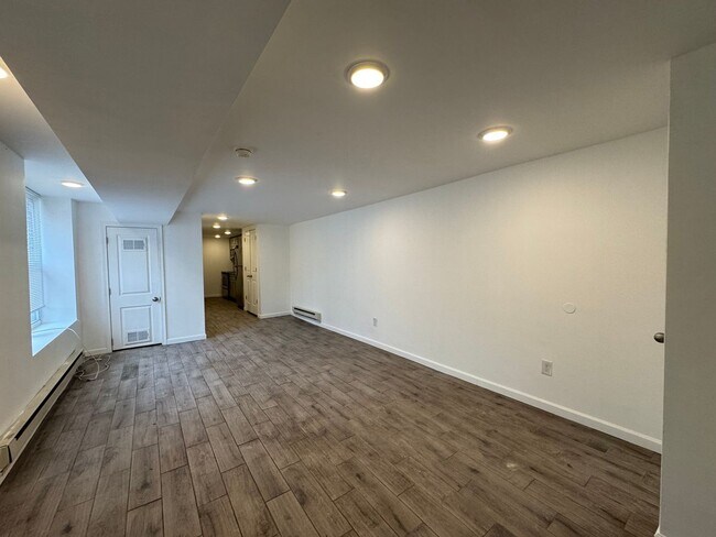 Foto del edificio - 129 S 63rd St