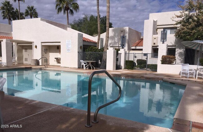 Foto del edificio - 810 E Morningside Dr