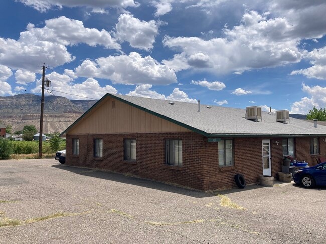 Building Photo - 103 Crawford Ln