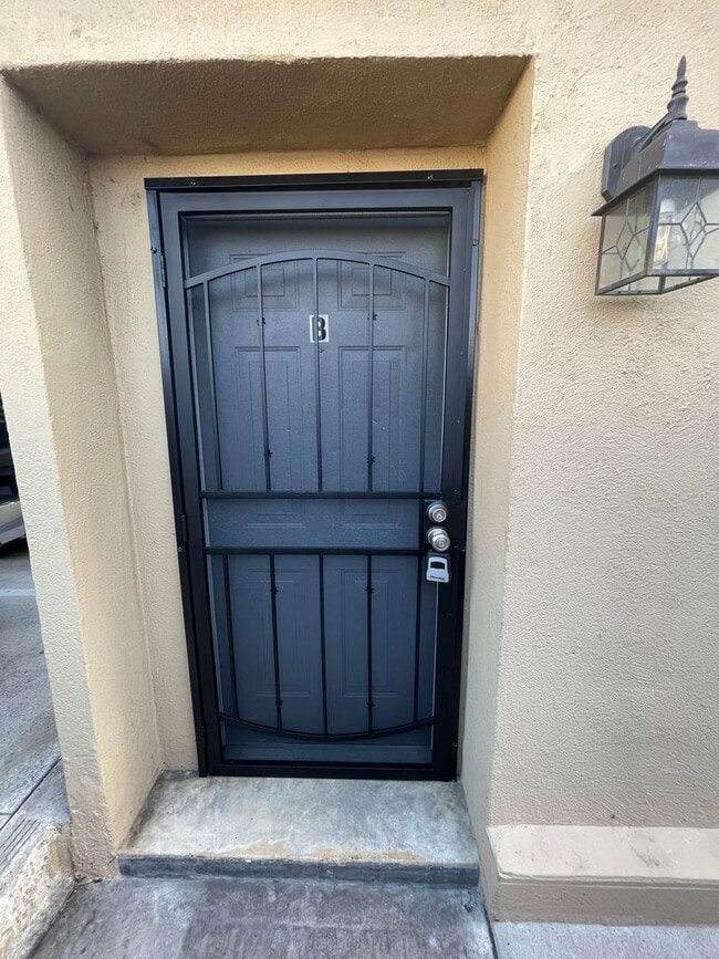 Foto del edificio - Super Clean & Nicely Renovated 2BR/1Bath in San Clemente - Walk to the Beach!