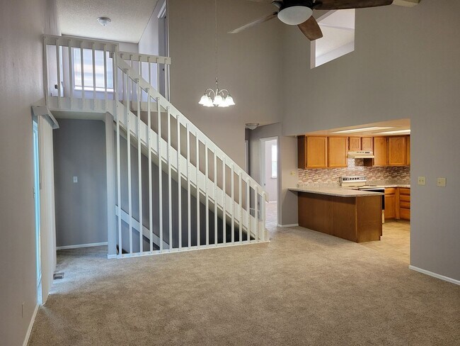 Building Photo - 4060 Dolphin Cir
