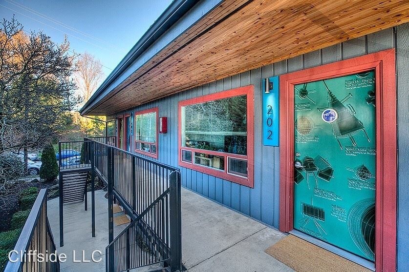 Foto principal - 3510 Troll Ave N