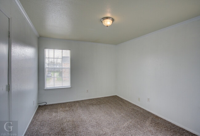 Building Photo - Parks on Village Apartments - South