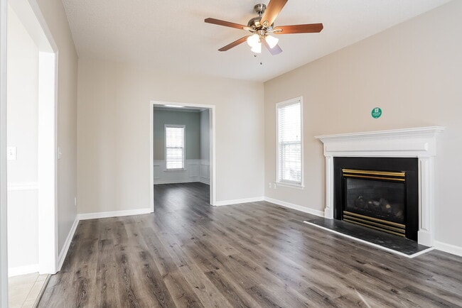 Foto del edificio - 5719 Peacenest Dr