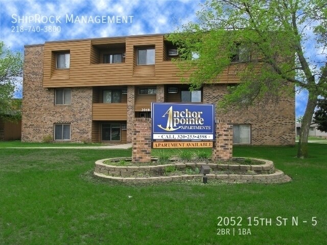 Building Photo - 2052 15th St N