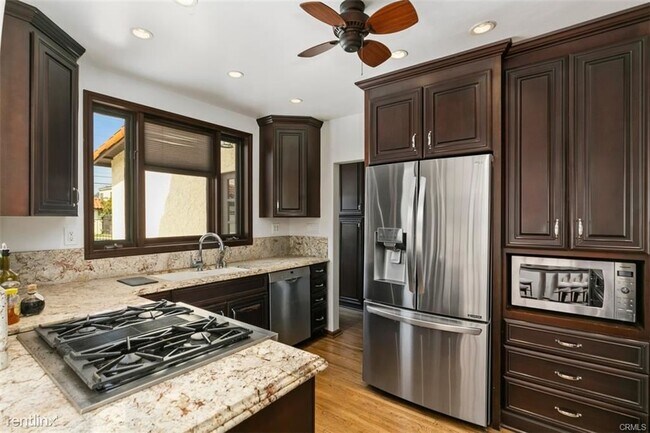 Building Photo - 4 br, 4 bath House - 3917 Linden Ave