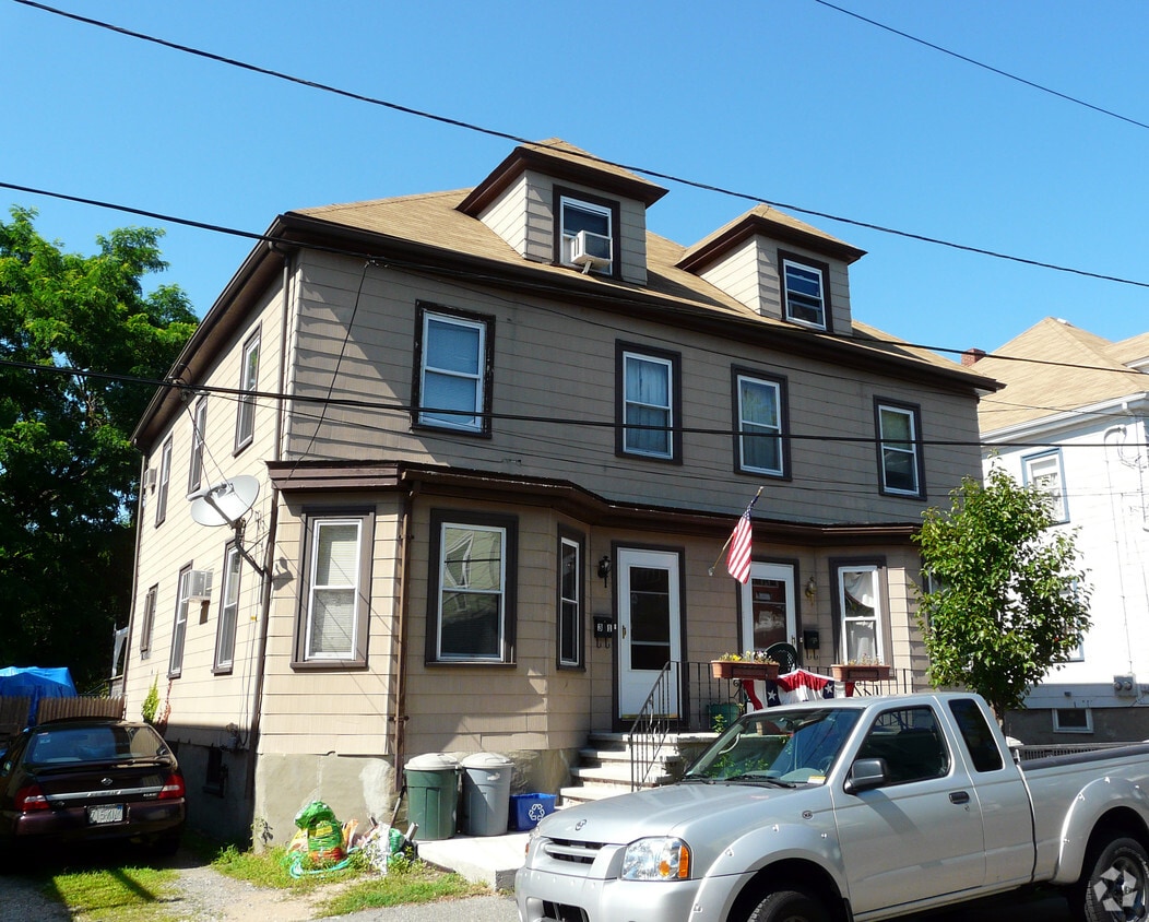 29 Grant St, Beverly, MA 01915 29 Grant St Beverly, MA Apartments