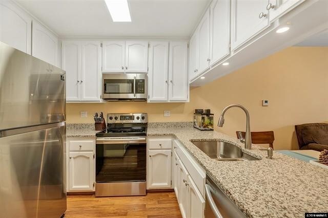 Building Photo - Condo For Rent in Lake Tahoe Nevada