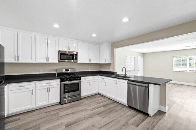 Foto del edificio - Wakefield Apartment Homes
