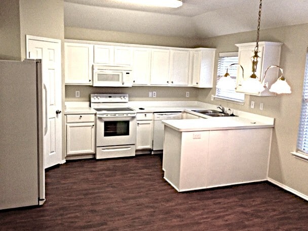 Building Photo - 1304 Doris Dr