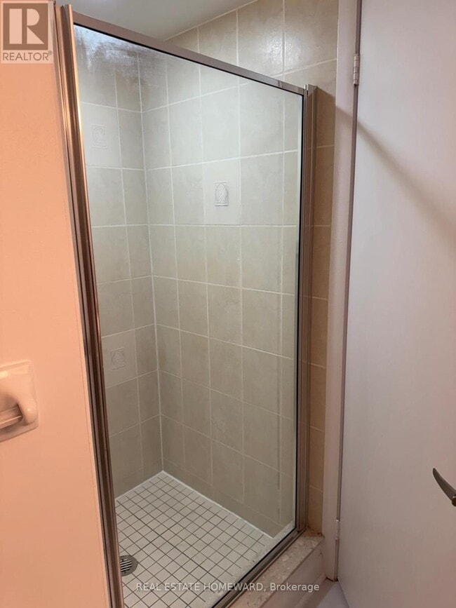 Building Photo - 600 Fleet St