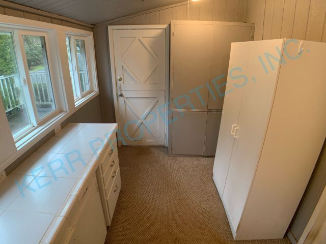 Building Photo - 32216 SE Bluff Rd